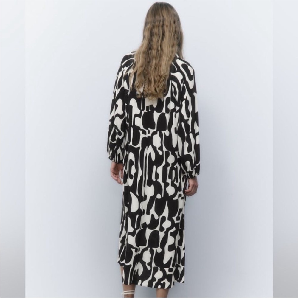 ZARA • Beautiful Abstract Design Black & White Patterned Midi Dress - Picture 5 of 16